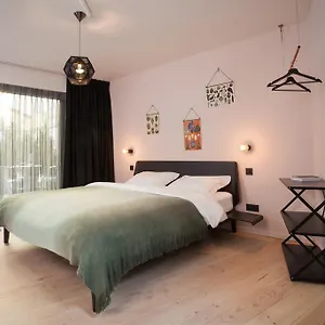 Bed & Breakfast Lucy In The Sky Anversa